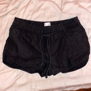 Wilfred Free Loose Fitted Shorts